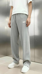 Gerippte Herrenhosen - Weite, gerade geschnittene Freizeithosen für modernen Stil