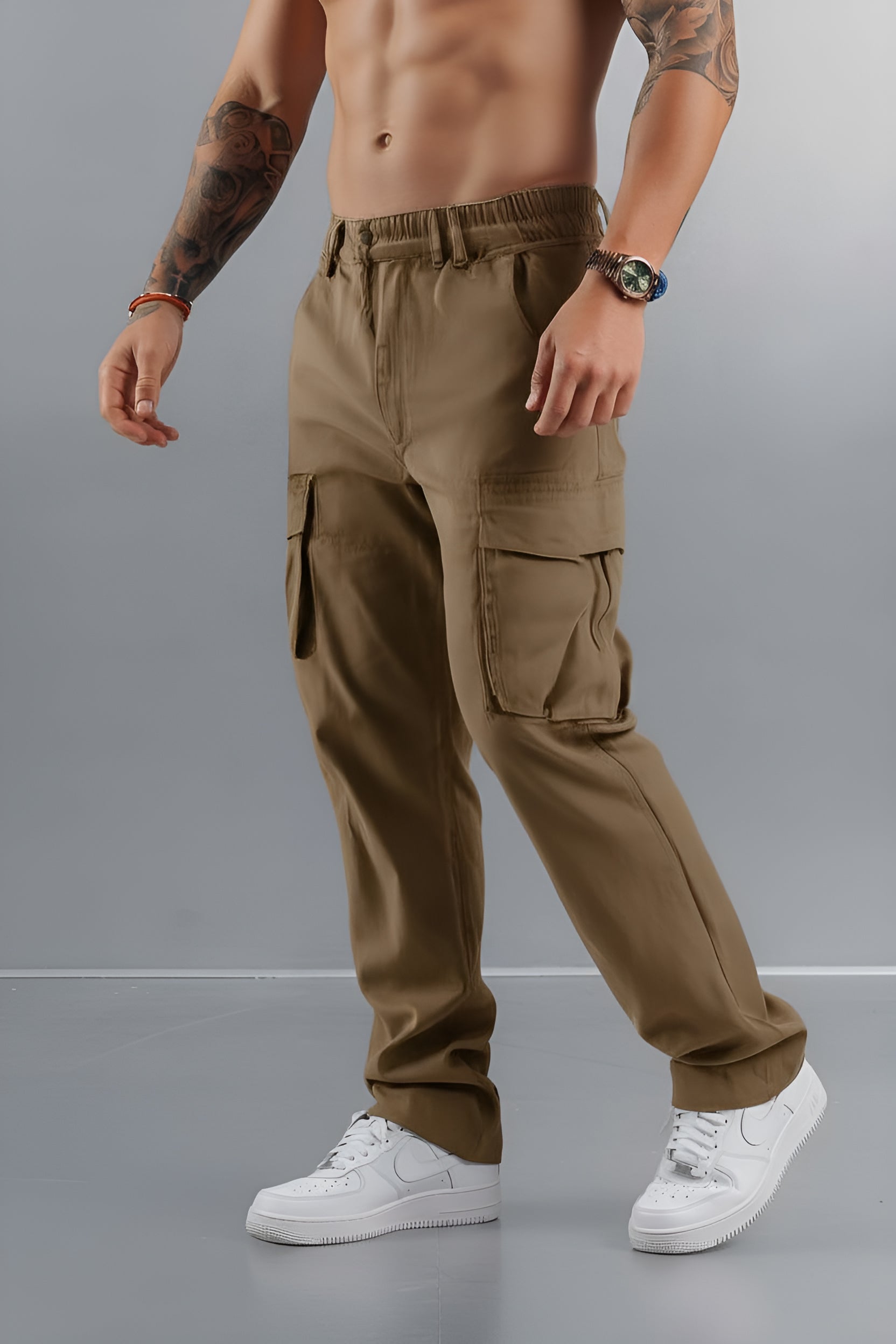 Wide fit cargo pants with side pockets